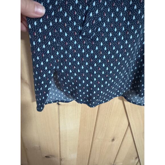 L.L. Bean Signature | Blue Geometric Pattern Button Down Tunic Blouse  | Size 12 - Picture 8 of 14